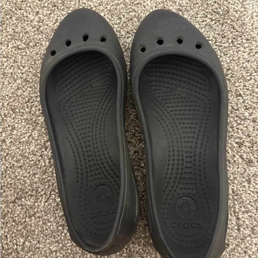 Crocs Kadee Ballet Flats Black Rubber Slip-On Round Toe Women's Size 5 - Picture 3 of 9